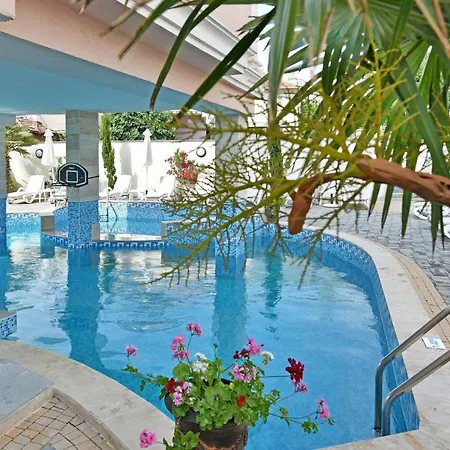 Sirena Palace Family 3* ابزور