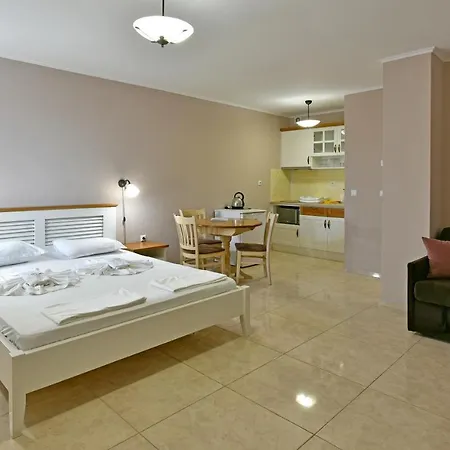 Sirena Palace Family ابزور