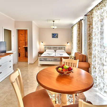 فندق Sirena Palace Family 3*
