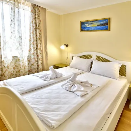 Sirena Palace Family 3* Obzor
