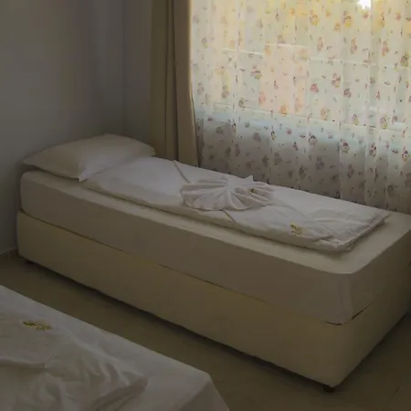 Sirena Palace Family فندق ابزور
