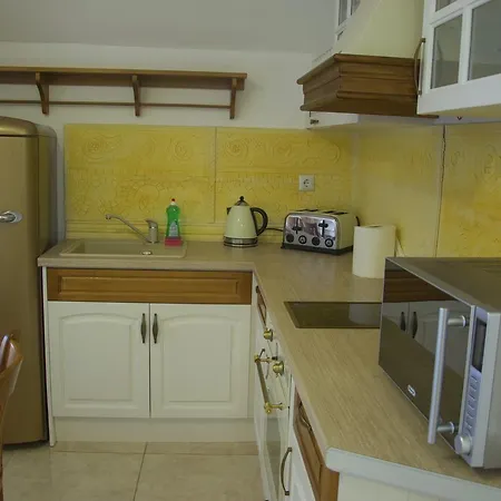 Sirena Palace Family فندق ابزور