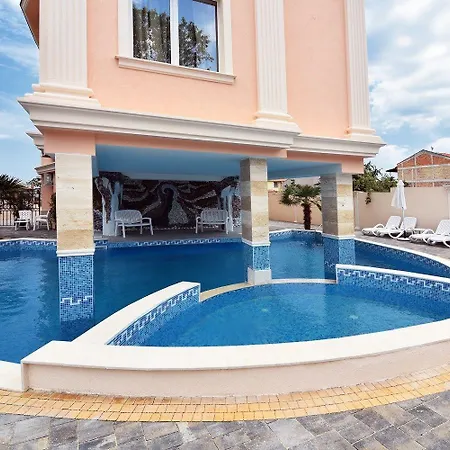 Sirena Palace Family فندق ابزور