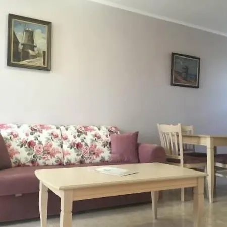 Sirena Palace Family فندق ابزور