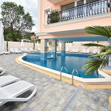 Sirena Palace Family 3* ابزور