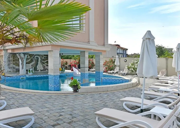 Sirena Palace Family 3* Obzor