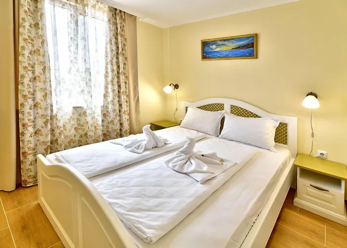 Sirena Palace Family 3* Obzor