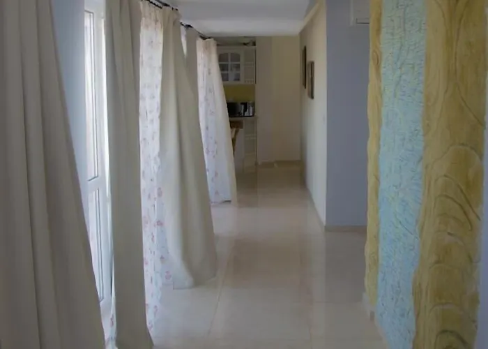 Sirena Palace Family Hotel 3*