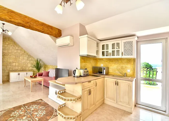 Sirena Palace Family Hotel 3*