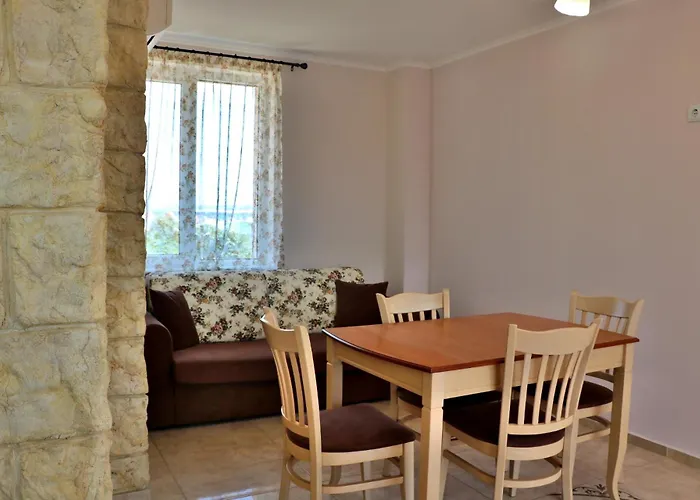 Sirena Palace Family 3* Obzor